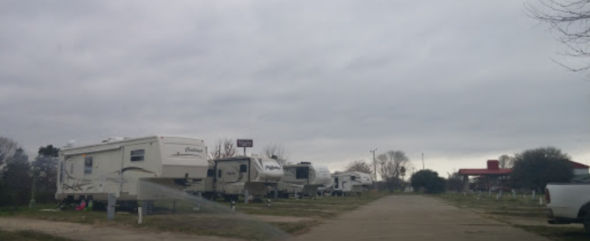 Hope Village Inn & RV Park