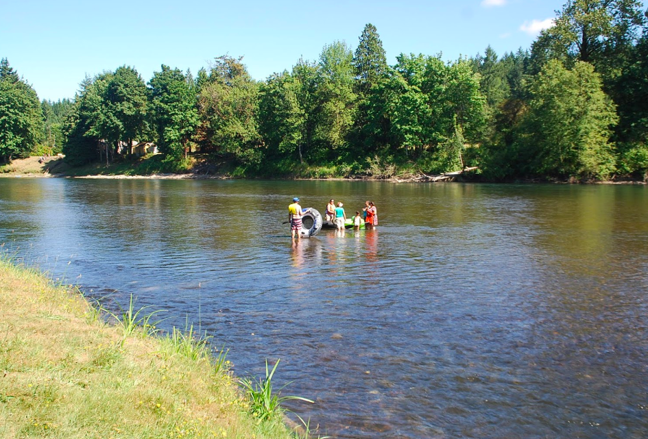 RiversEdge Lodge & RV Park