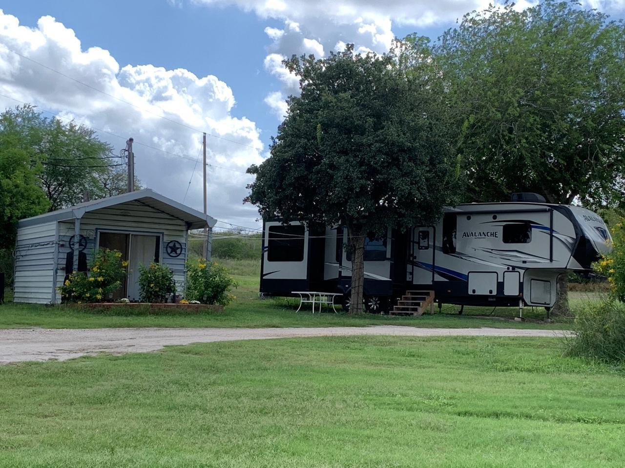 EZ Living RV Park - Lake Corpus Christi