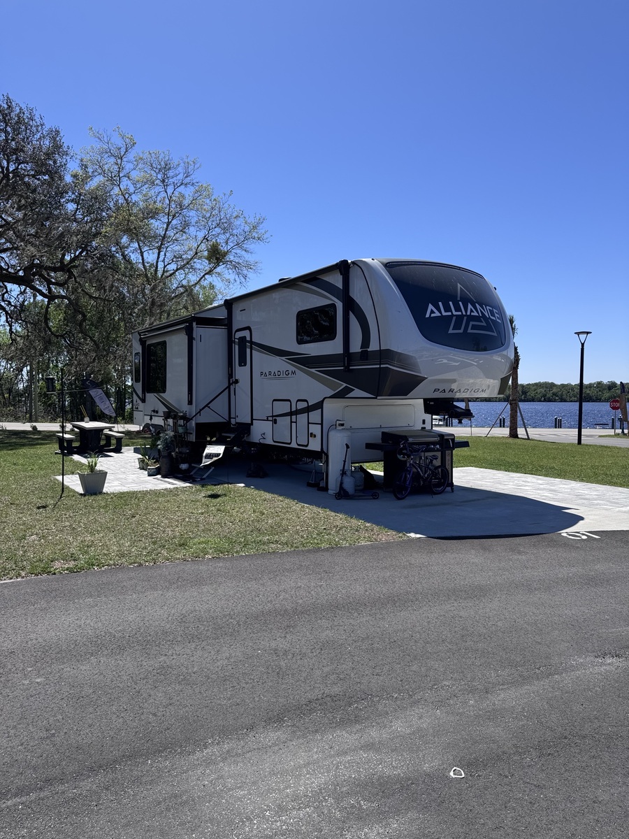 Northflow RV Resort & Marina